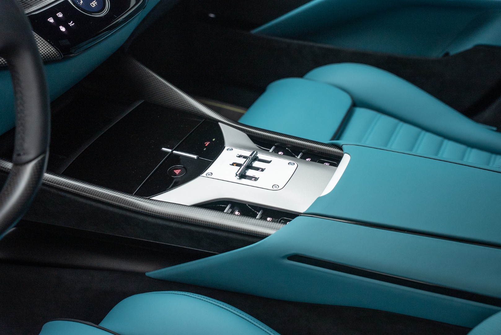 2025 FERRARI PUROSANGUE | FULL CARBON | ATELIER CAR | MASSAGE SEATS | HIGH SPEC | MAIN DEALER SERVIC